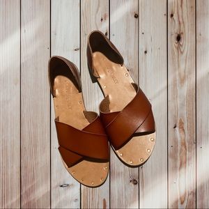 Never worn! Cynthia Rowley faux leather sandals. Size 8.